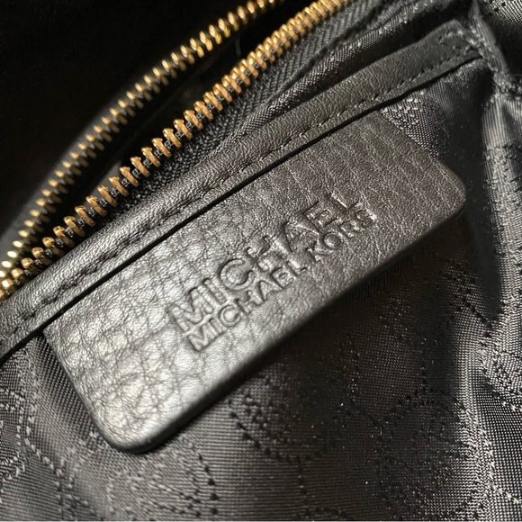 MICHAEL KORS LEATHER BAG❤️ - Picture 10 of 10